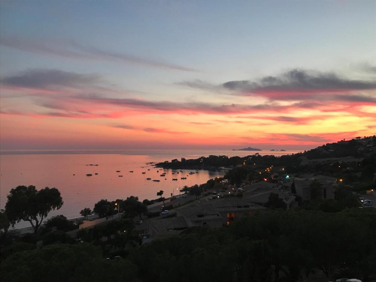 Superbe appartement T2 Vue magnifique Sanguinaires à 50m de la plage Ajaccio (Corsica) Exterior foto